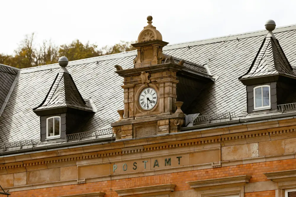 Historische Dachuhr Des Eisenacher Postamts