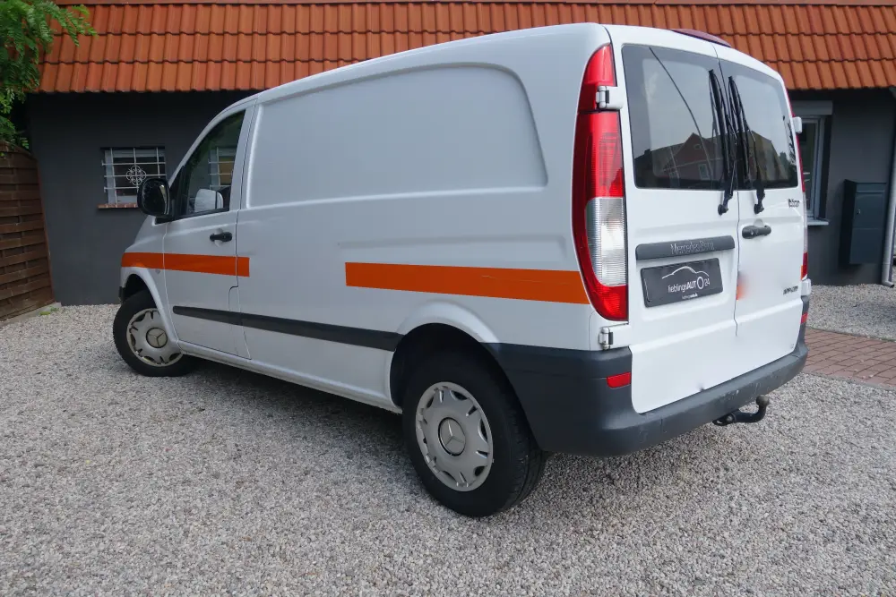 Heckansicht Mercedes-Benz Vito Facelift 2003