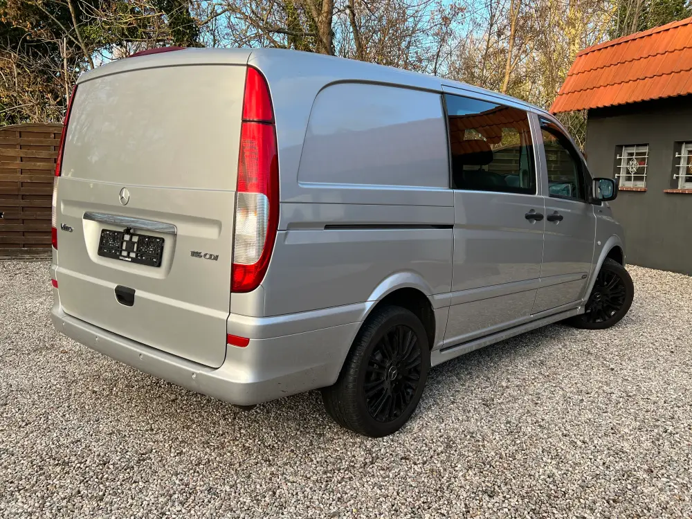 Heckansicht Mercedes-Benz Vito Facelift 2010