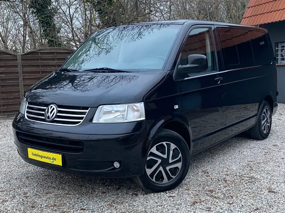Frontansicht Volkswagen Transporter T5 Facelift 2006
