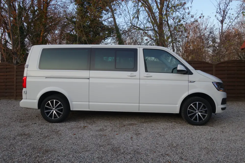Seitenansicht Volkswagen Transportter T6 Facelift 2015-2019